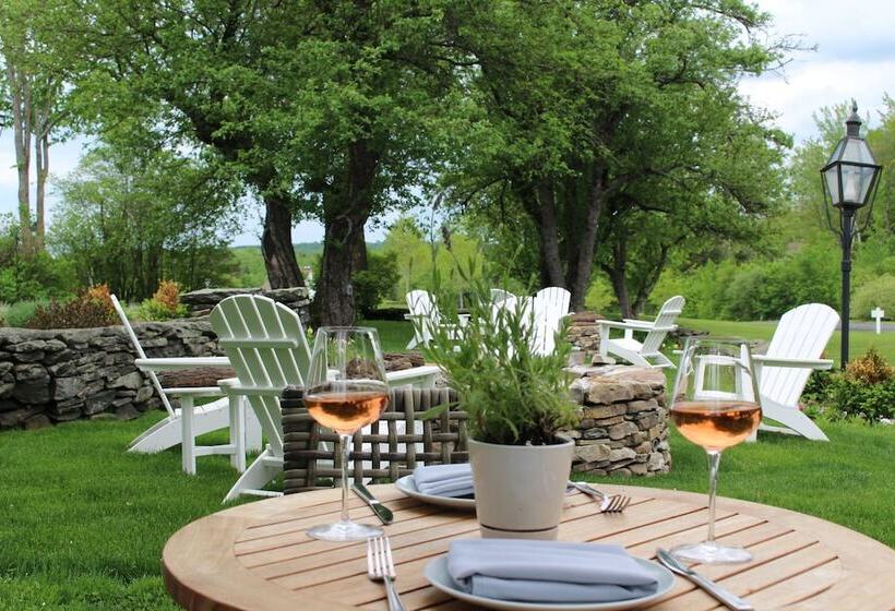 هتل The Hermitage Inn Vermont