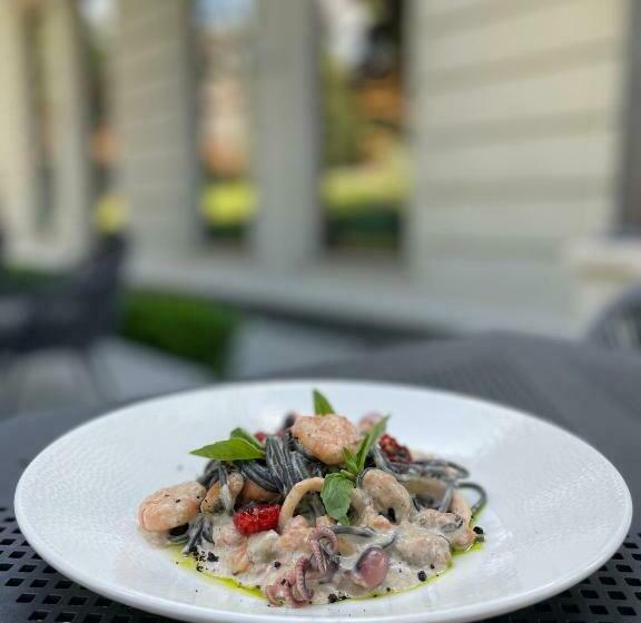 בית מלון כפרי Verkhovyna Resort Medical & Wellness