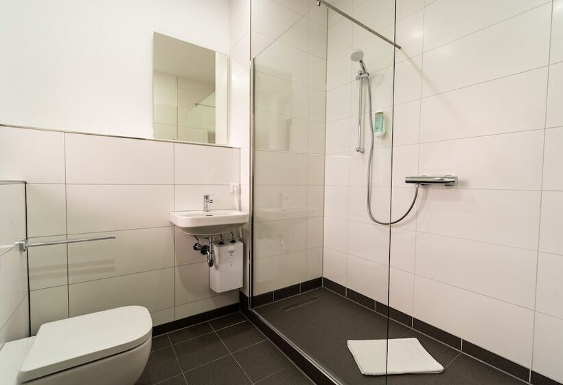 Общежитие Henriettas Sleeping