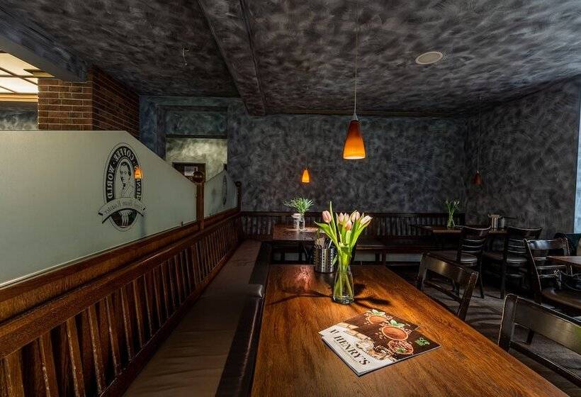 Общежитие Henriettas Sleeping