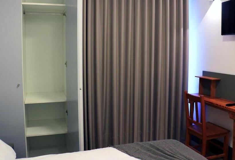 Aliança Café & Hostel