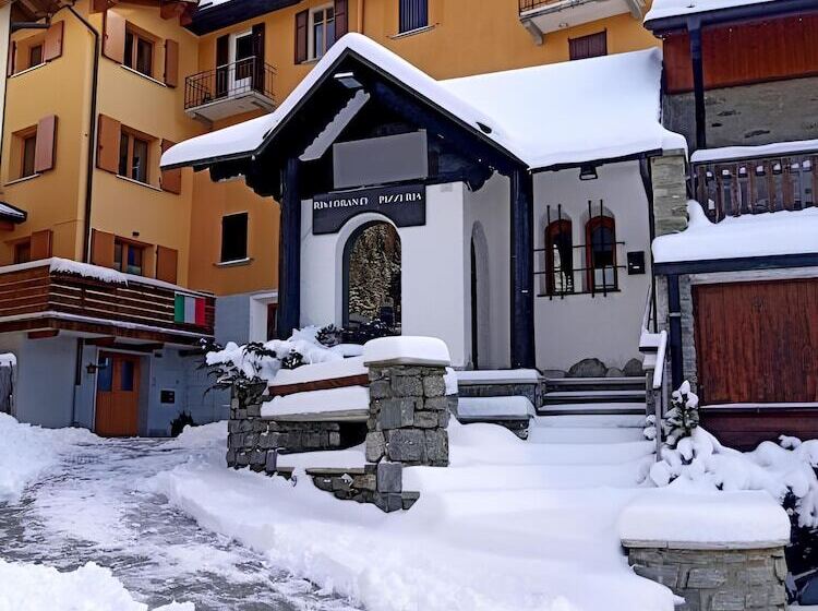 مبيت وإفطار Madeboutique Rooms