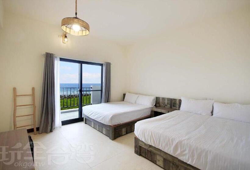 تختخواب و صبحانه Oceanseeker