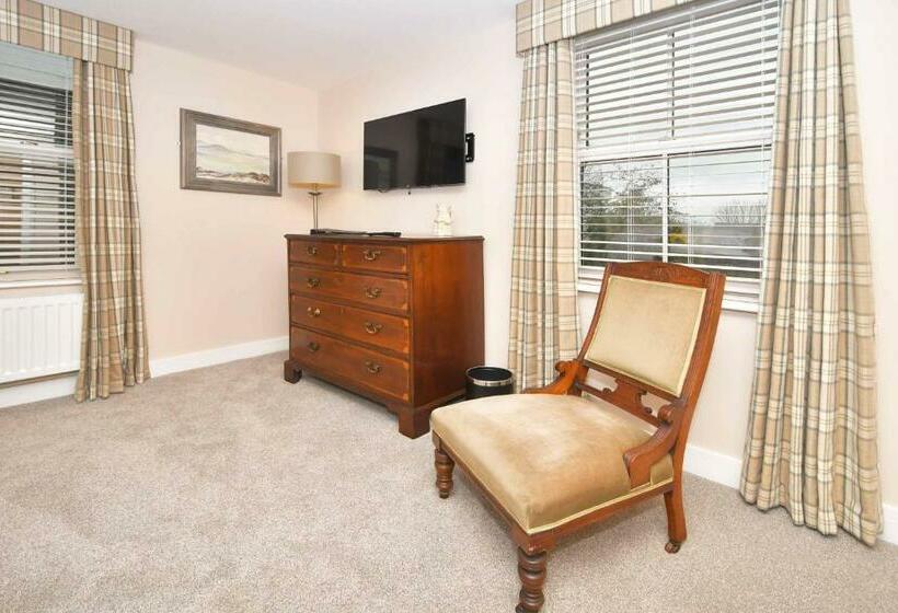 مبيت وإفطار The Royal Oak