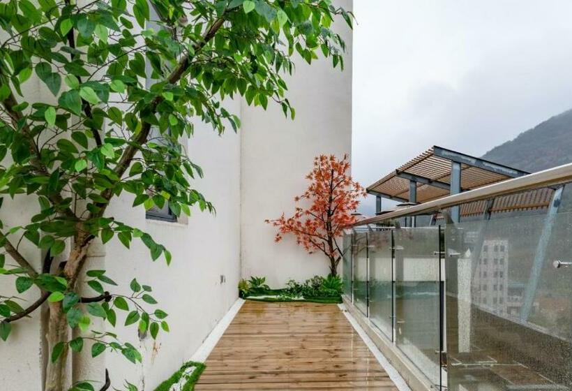 Floral Hotel Shitai Se Shui Wan