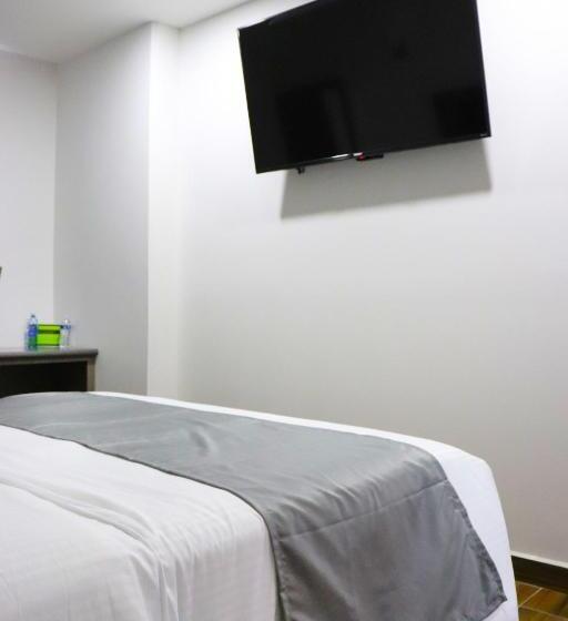 فندق Bugari Aeropuerto Guadalajara