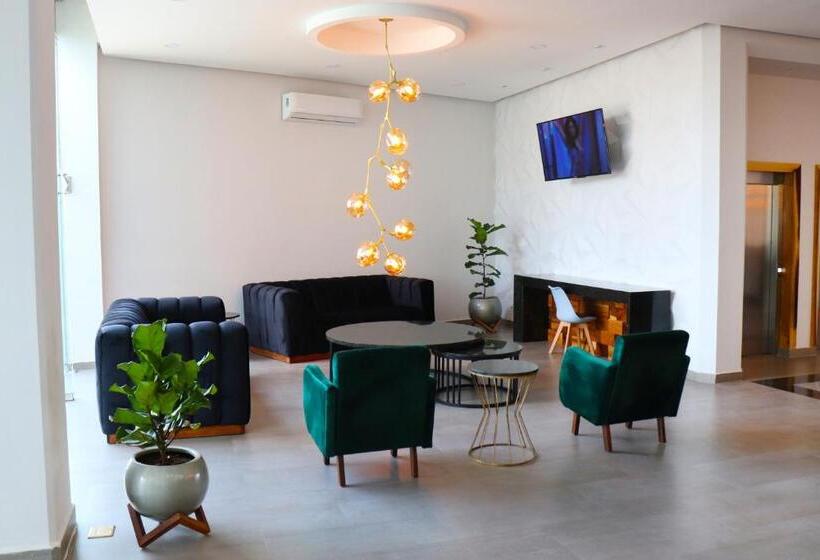 فندق Bugari Aeropuerto Guadalajara