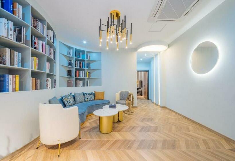 Floral Hotel Jurong Pinshan