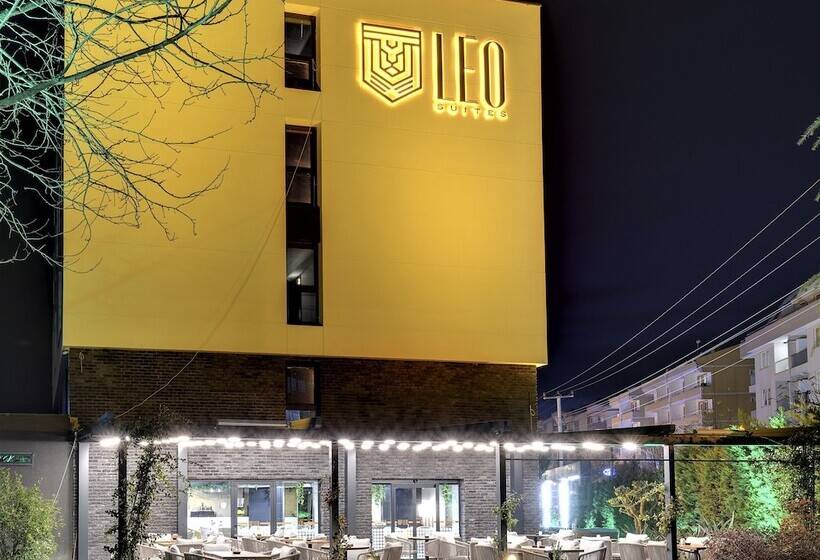 Отель Leo Suites