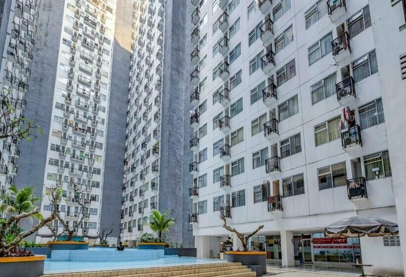 Отель Oyo 90769 Sharie Property