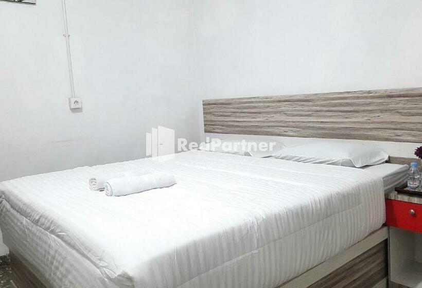 ホテル Roemah Proklamasi Syariah Mitra Reddoorz