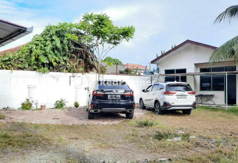 ホテル Roemah Proklamasi Syariah Mitra Reddoorz