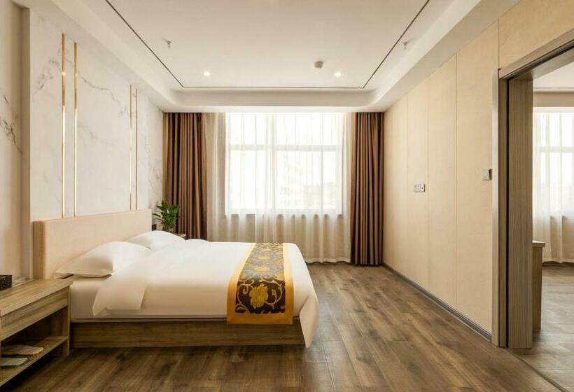 Suoxing Hotel Longxian Passenger Bus Station