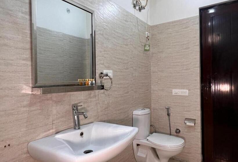 Отель Yogved Hospitality & Resort