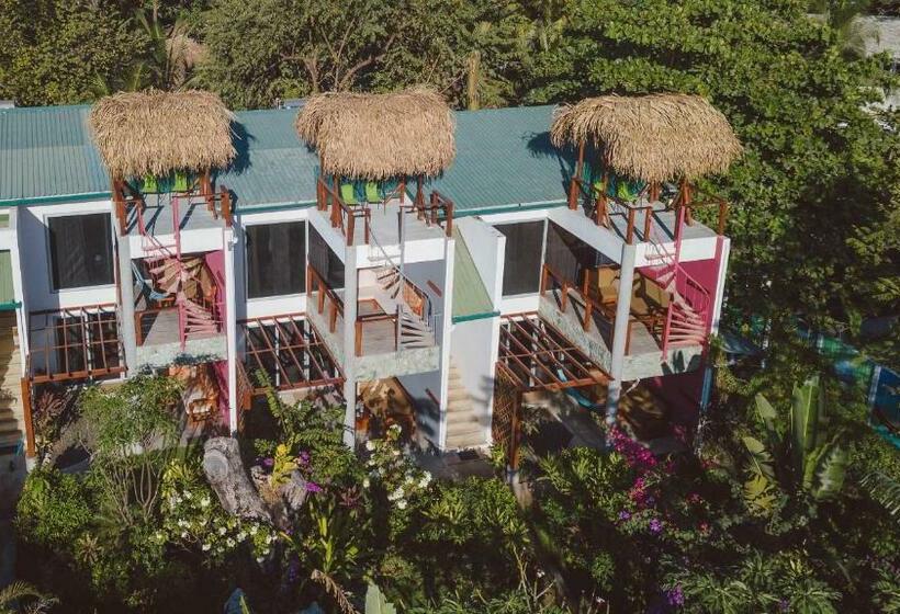 Iluminar Beachfront Suites