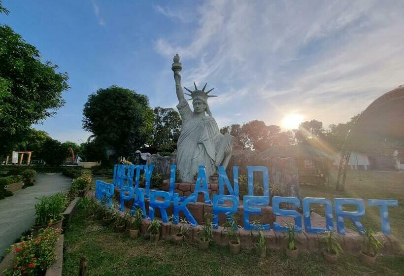 Libertyland Waterpark Resort By Cocotel