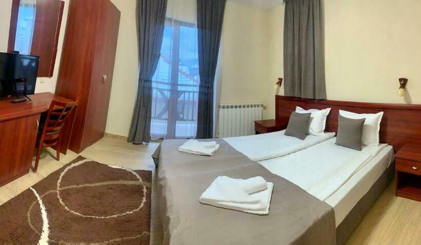 ペンション Honey House