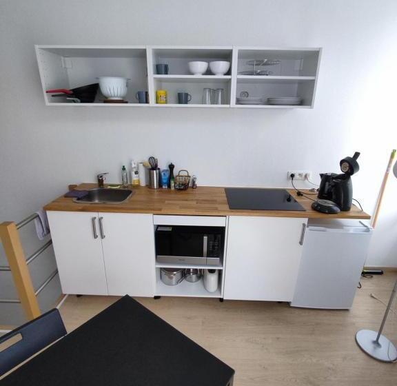 펜션 Studio Citadelle Chambres Avec Salle De Bain Indépendantes Et Cuisine Partagée