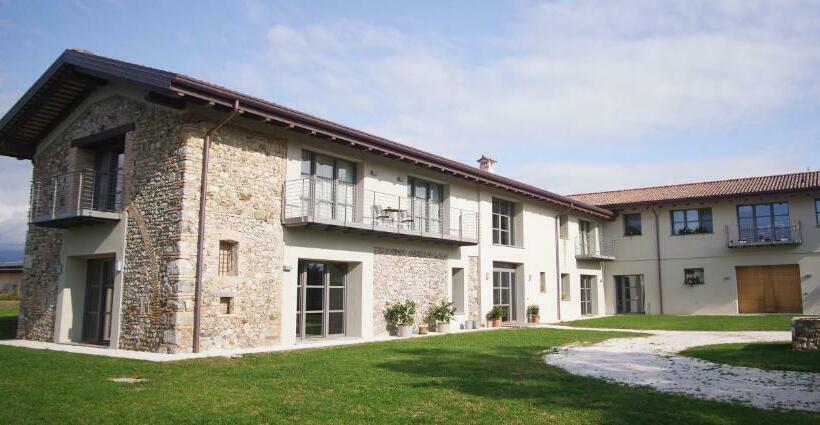 مبيت وإفطار Il Fienile