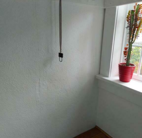 Bed and Breakfast Entire 2nd Floor, Private Entrance, 3bds & 2baths, Niagara Falls