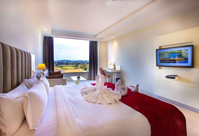 فندق Royal Orbit