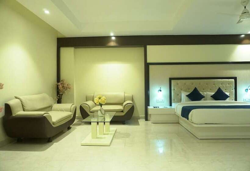 فندق Royal Orbit