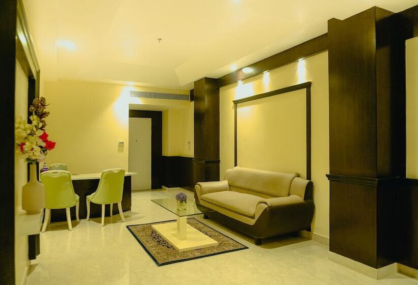 فندق Royal Orbit