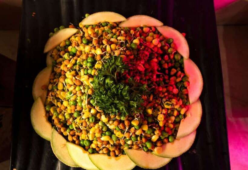 فندق Royal Orbit