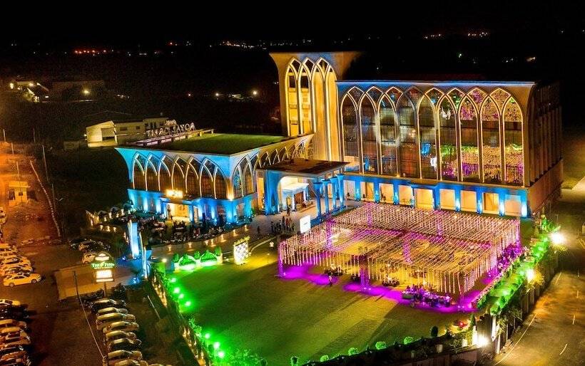 فندق Royal Orbit