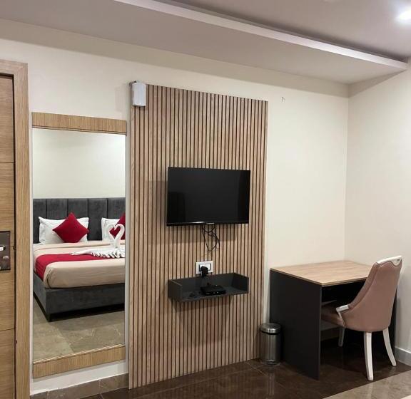 فندق Royal Orbit