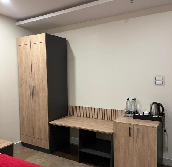 فندق Royal Orbit