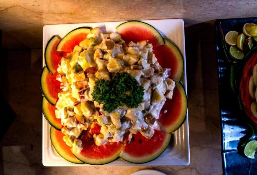 فندق Royal Orbit