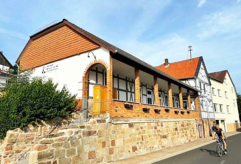 膳宿费 Herr Berge