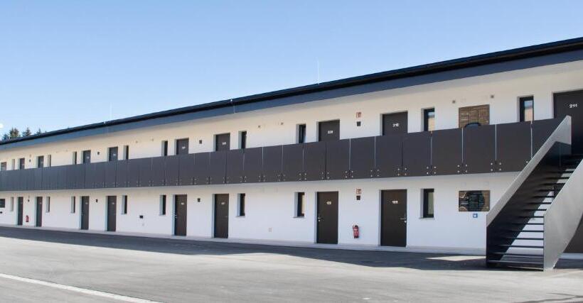 Swf Hotel By Wmm Hotels