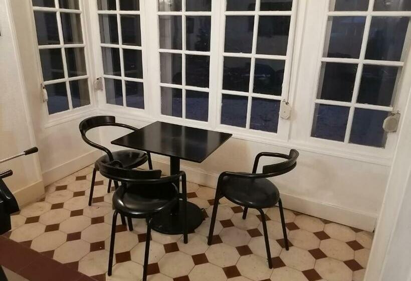 Общежитие Best Price #b Le Schiste 7x Room