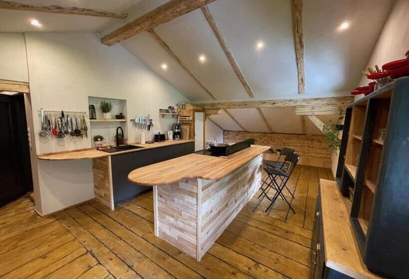 Общежитие Backyard Mountain