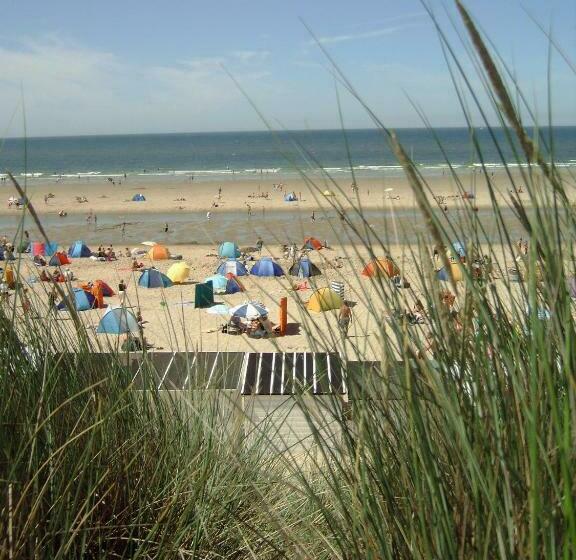 住宿加早餐  De Strandkamer