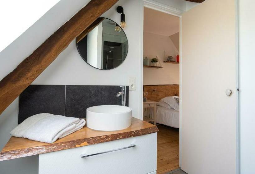 ベッドアンドブレックファースト Le Manoir Des Falaises Chambres D Hôtes