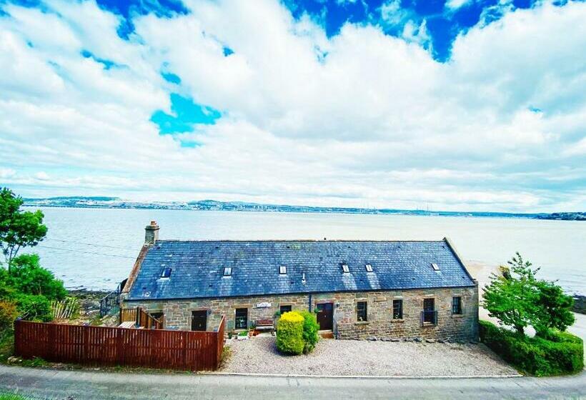 مبيت وإفطار The Old Boathouse