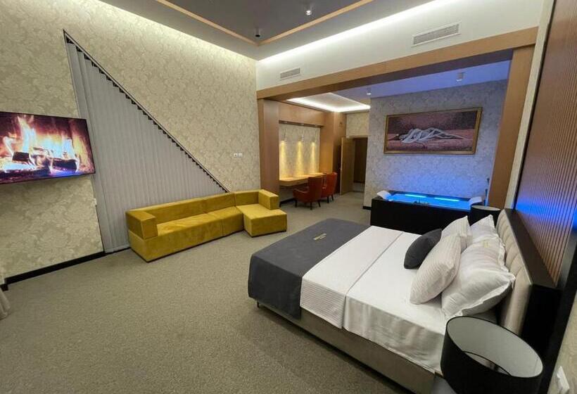 Deluxe Resort And Spa