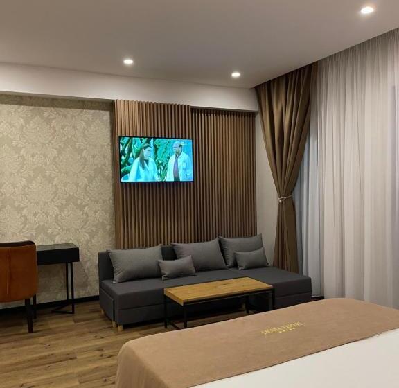 Deluxe Resort And Spa