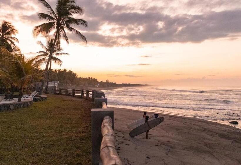 Fishermans Resort Life