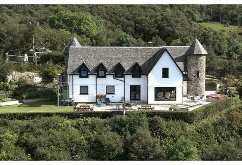 فندق Corrie House