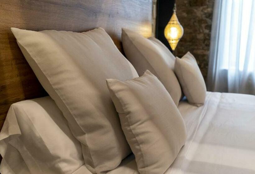 فندق Les Quingles