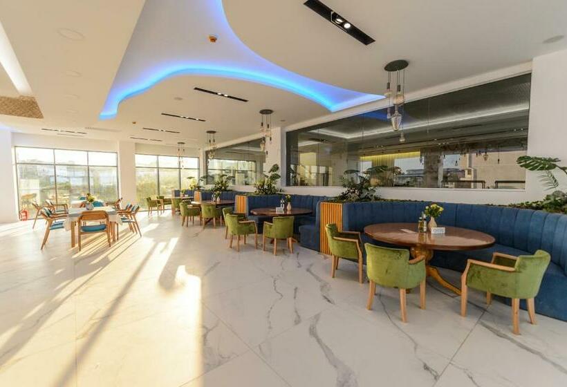 בית מלון כפרי Mirage Beach Spa