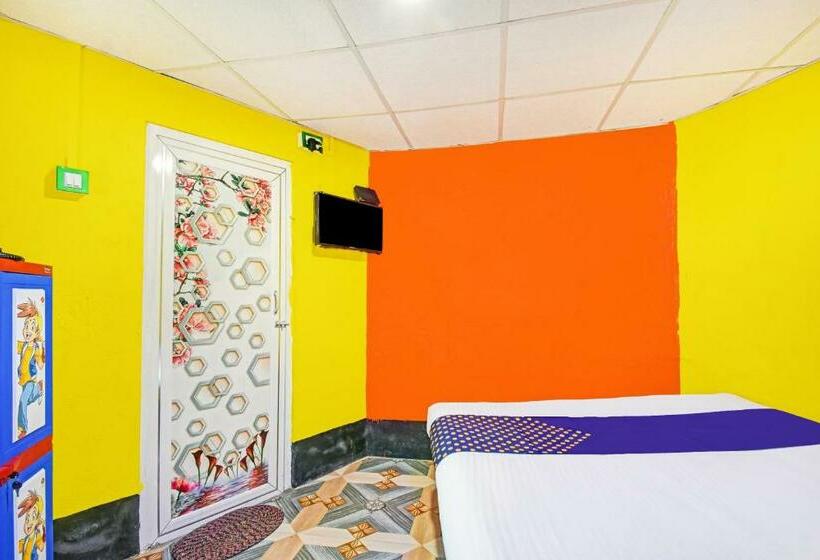 Отель Spot On 79848 S&s Beach Valley Resort