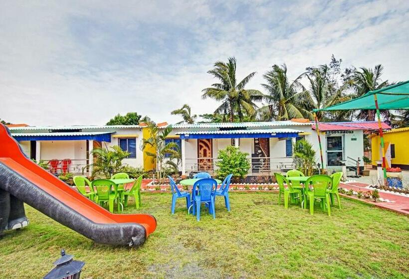 Отель Spot On 79848 S&s Beach Valley Resort