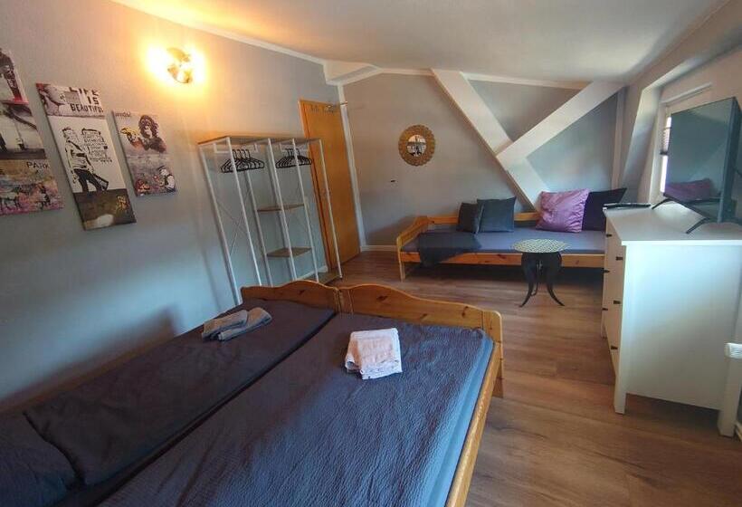 پانسیون Haltestelle Private Zimmervermietung Röbel Müritz