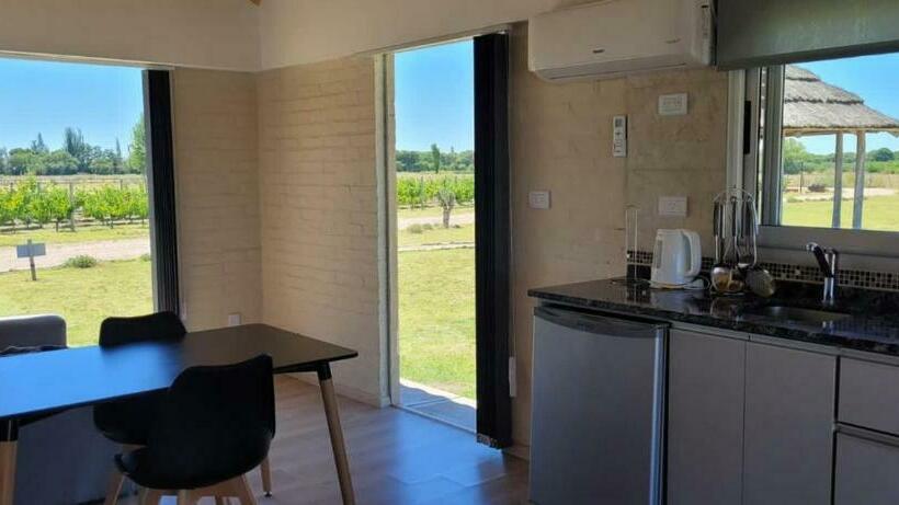 بنسيون Martyniuk Lodges Entre Viñedos