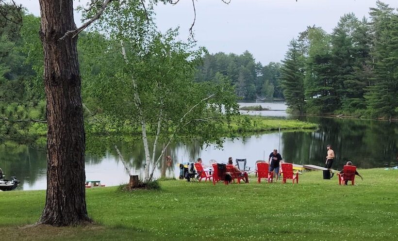 بنسيون Musky Joes Twin Pines Resort